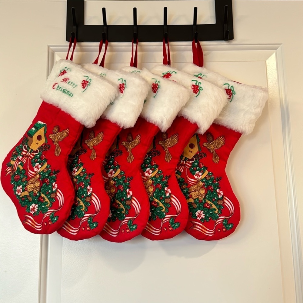 Vintage Christmas stockings Merry Christmas written, birdhouse, birds and ribbon - Picture 1 of 4